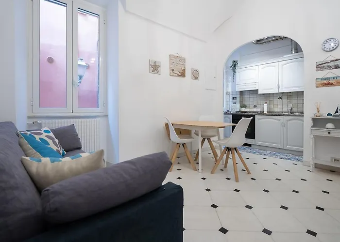 Rudys Vacation N Daire Alassio