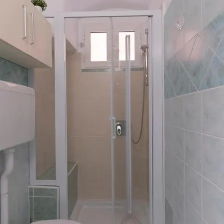 Rudys Vacation N * Alassio